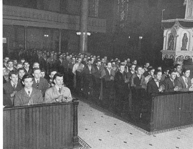 Interior of church - 1948.jpg Interior of church - 1948.jpg